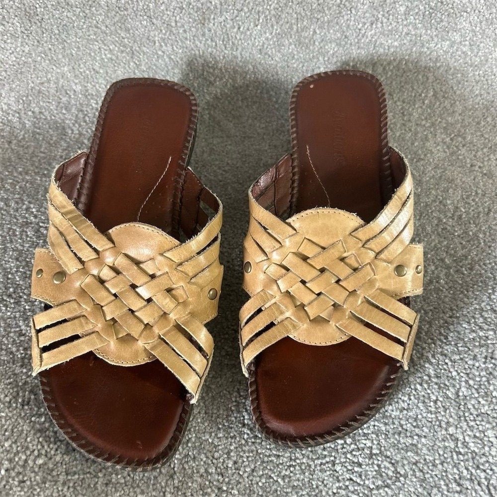 Auditions Women's Brown Woven Leather Slide Sandals Casual Summer. Size 8 M